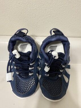 Athletic Sneakers - Breathable Mesh